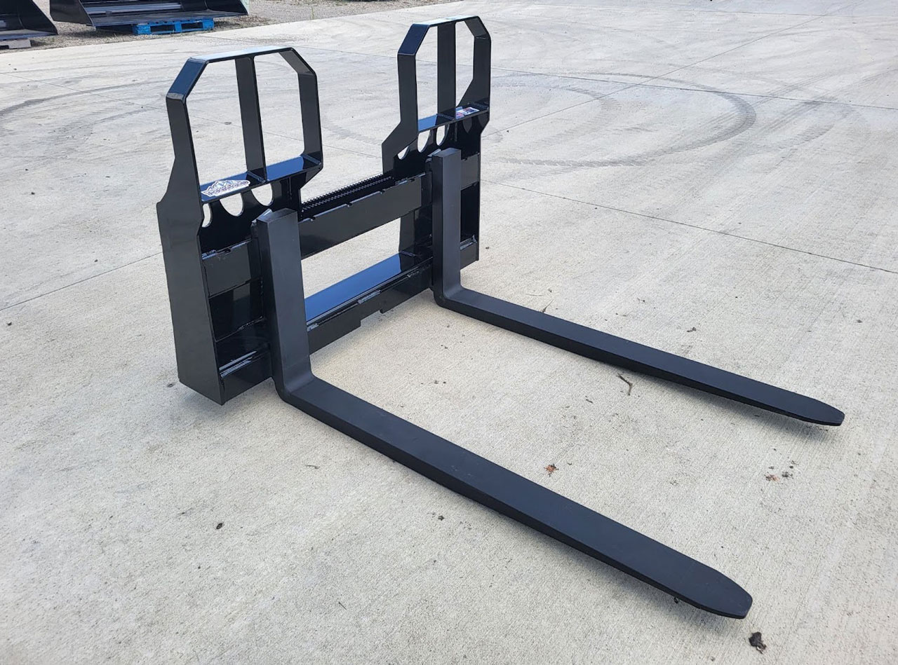 Standard & Walkthru Pallet Forks Skid Loader